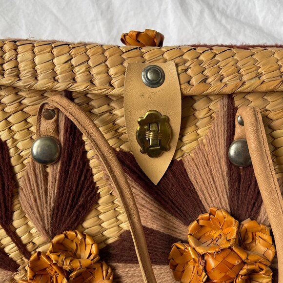 Vintage Straw Mexican Basket bag, 1960s - Picture 6 of 7